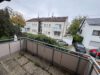Charmante 2-Zimmer-Wohnung mit Split-Level, offenem Wohnbereich und Balkon im Fellbacher Oberdorf - Balkon